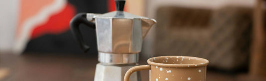 Descubra a cafeteira Moka: guia completo para um café perfeito em casa